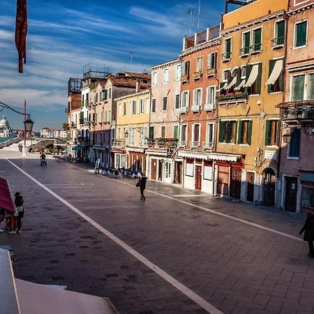 Appartamenti Superior In Via Garibaldi By Bricola Apartments Venice Luaran gambar
