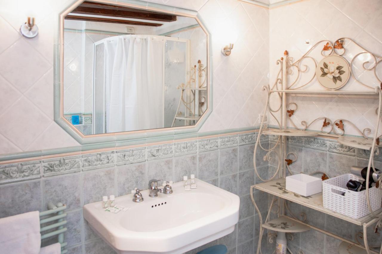 Appartamenti Superior In Via Garibaldi By Bricola Apartments Venice Luaran gambar